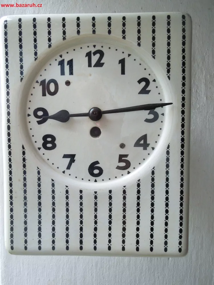HODINY PORCELÁNOVÉ KUCHYŇSKÉ PORCELÁNKY