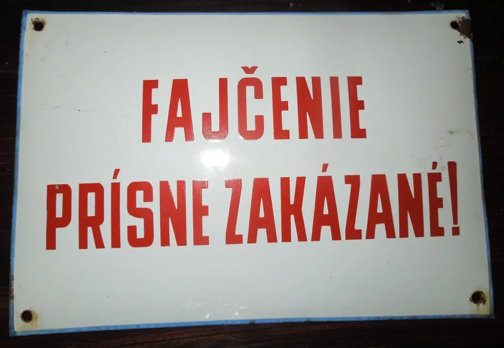 PLECHOVÁ CEDULE SMALTOVÁ FAJČENIE PRÍSNE ZAKÁZANÉ !