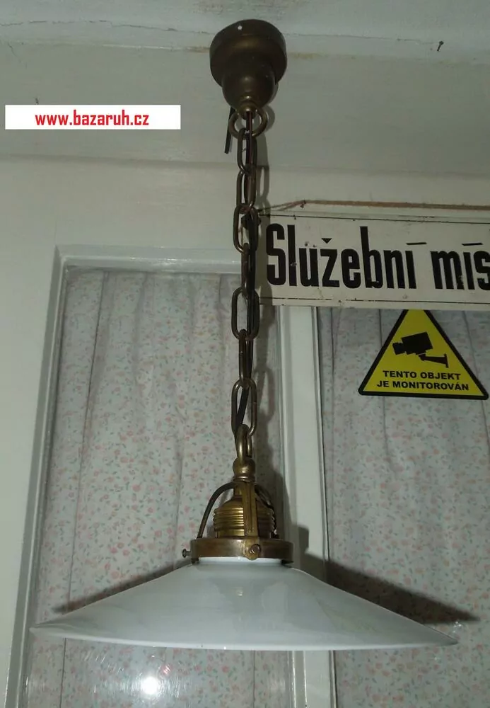 STARÝ LUSTR STÍNÍTKO 1 ks