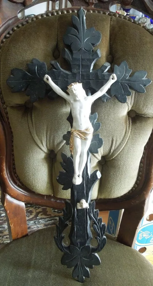 JEŽÍŠ KŘÍŽ DŘEVOŘEZBA KRISTUS