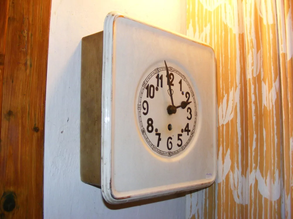HODINY KUCHYŇSKÉ PORCELÁNOVÉ