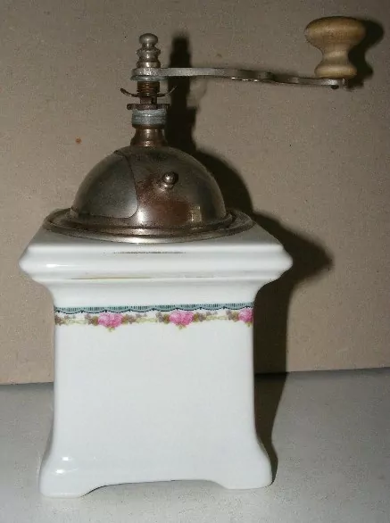 STAROŽITNÝ MLÝNEK KÁVOMLÝNEK KAFEMLÝNEK PORCELÁNOVÝ LEINBROCK RŮŽIČKY RŮŽE