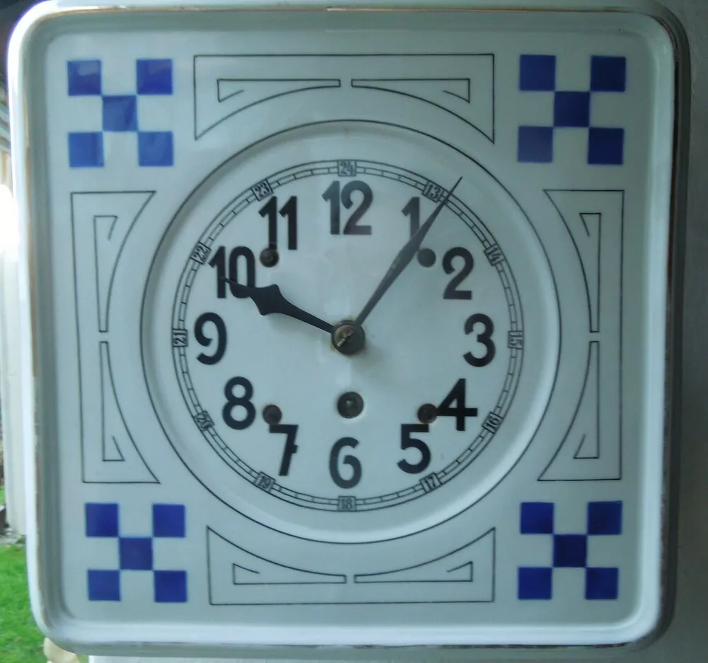 HODINY NÁSTĚNNÉ PORCELÁNOVÉ