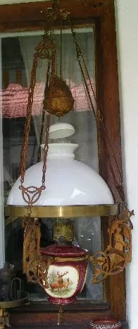 STAROŽITNÝ STAHOVACÍ LUSTR PETROLEJKA 