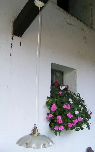  STARÝ LUSTR STÍNÍTKO