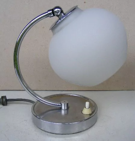 LAMPIČKA STOLNÍ NEBO NA STĚNU LAMPA ELEKTRICKÁ