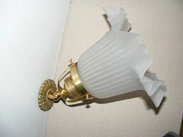 LAMPIČKA NA ZEĎ NEBO STROPNICE MOŽNOST SKLOMENÍ