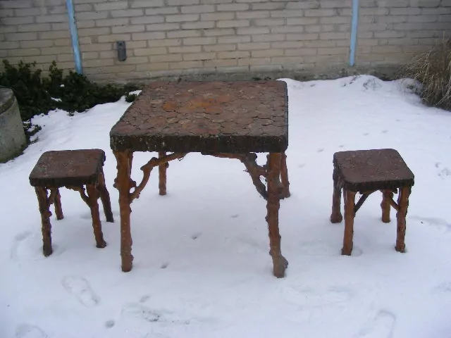 STŮL + DVĚ ŽIDLE SAMOROST