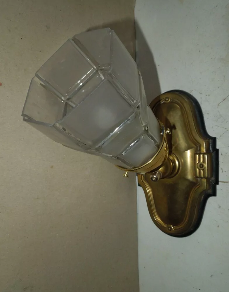  LAMPA NÁSTĚNNÁ LAMPIČKA 