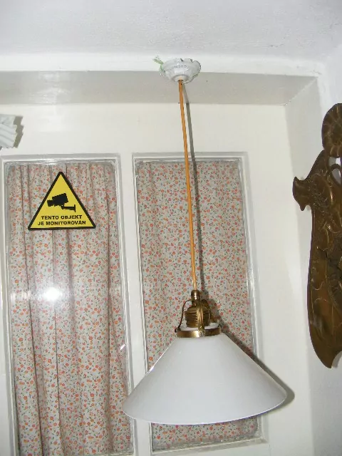 LUSTR KRÁTKÝ 51 CM