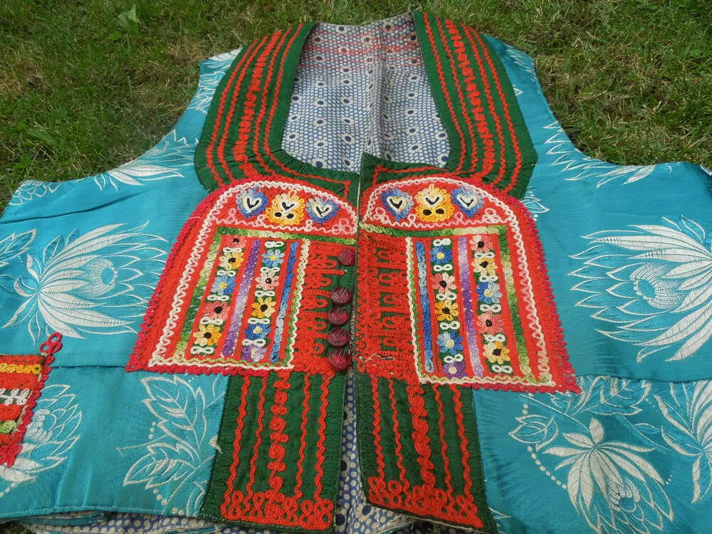 KORDULKA DÁMSKÁ KE KROJI (NIVNICKO)