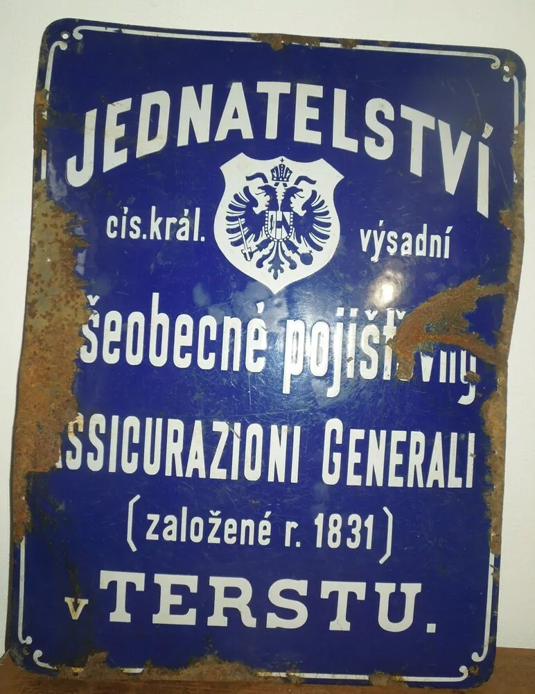 PLECHOVÁ SMALTOVÁ CEDULE JEDNATELSTVÍ VŠEOBECNÉ POJIŠŤOVNY