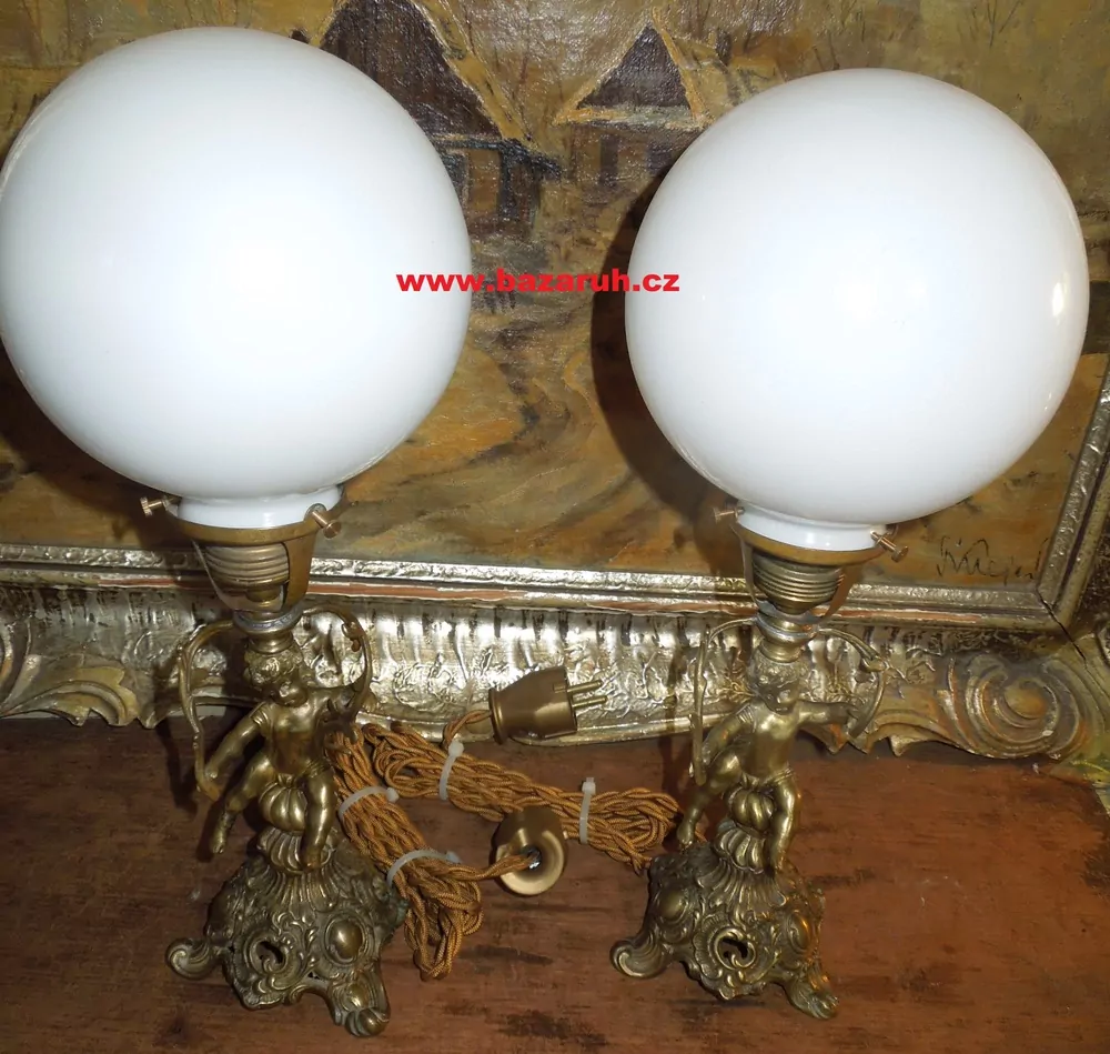 STAROŽITNÁ LAMPA FIGURÁLNÍ LAMPIČKA 2 KS