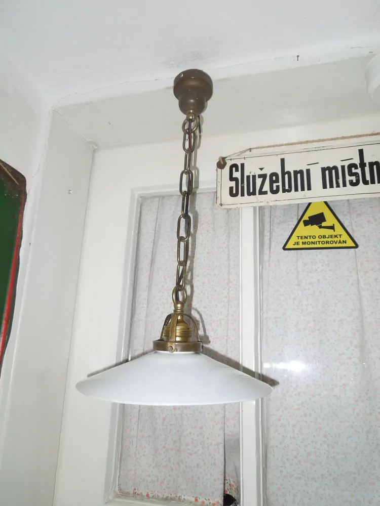 STARÝ LUSTR STÍNÍTKO 1 ks
