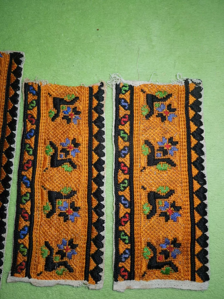 KROJ VYŠÍVANÍ KE KROJI DÁMSKÉ (dívčí)