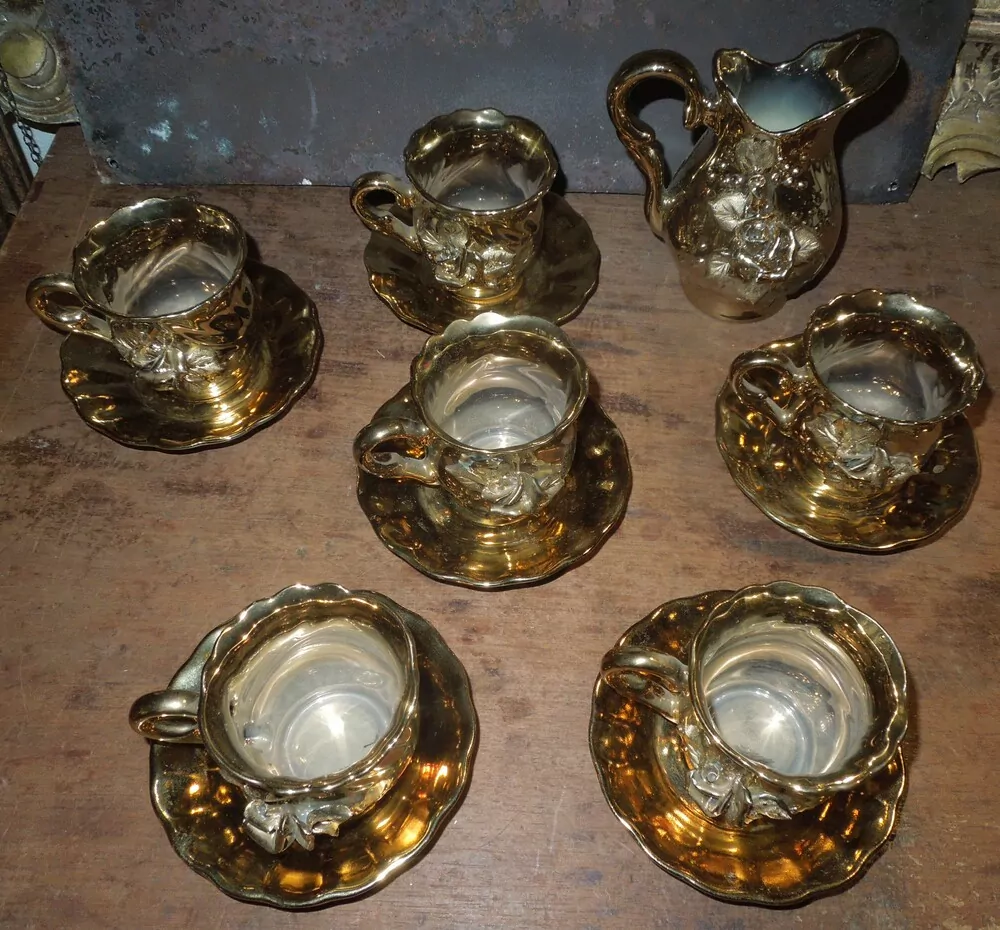 ČAJOVÁ PORCELÁNOVÁ SOUPRAVA ZLATÁ