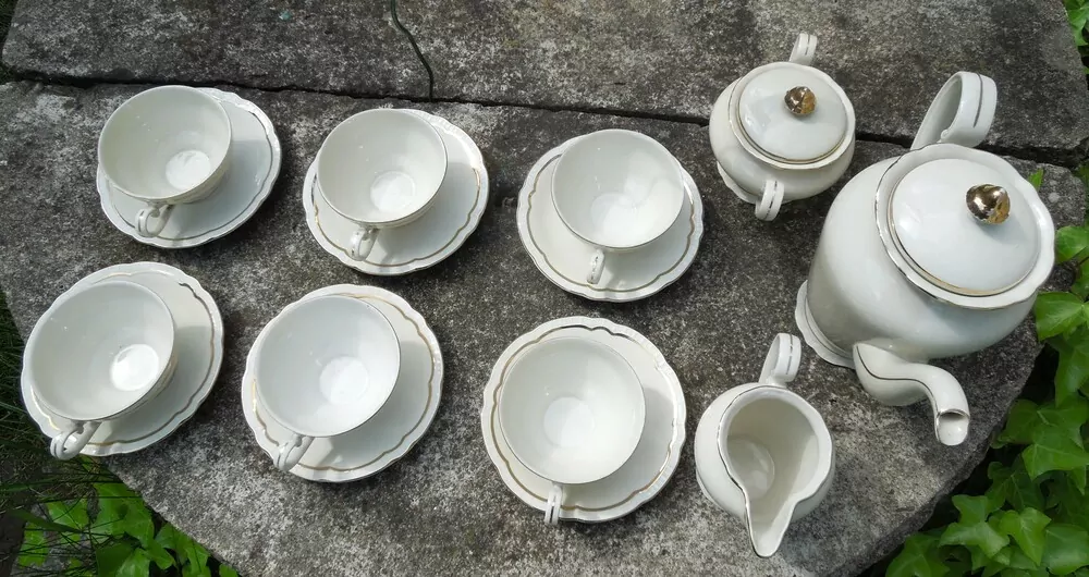 PORCELÁNOVÁ ČAJOVÁ SOUPRAVA