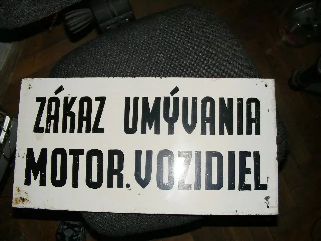 PLECHOVÁ CEDULE ZÁKAZ UMIVÁNIA MOTOROVÝCH VOZIDEL