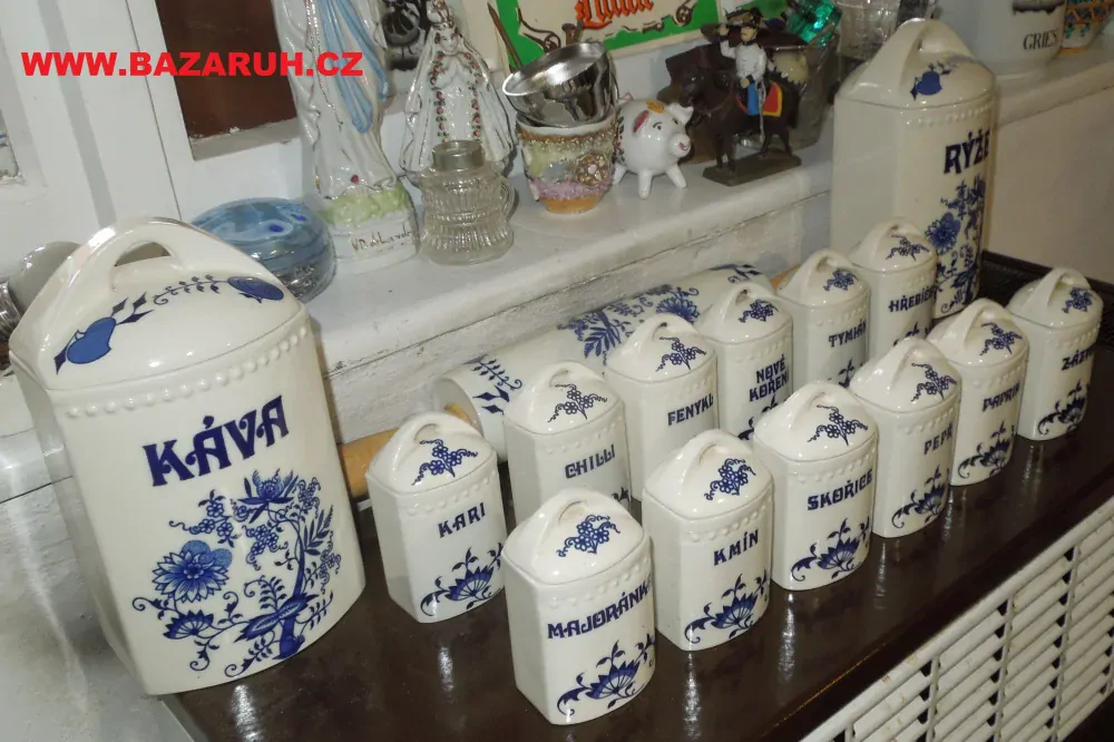 STAROŽITNOST KOŘENKY DOZY CIBULÁK + VÁLEČEK