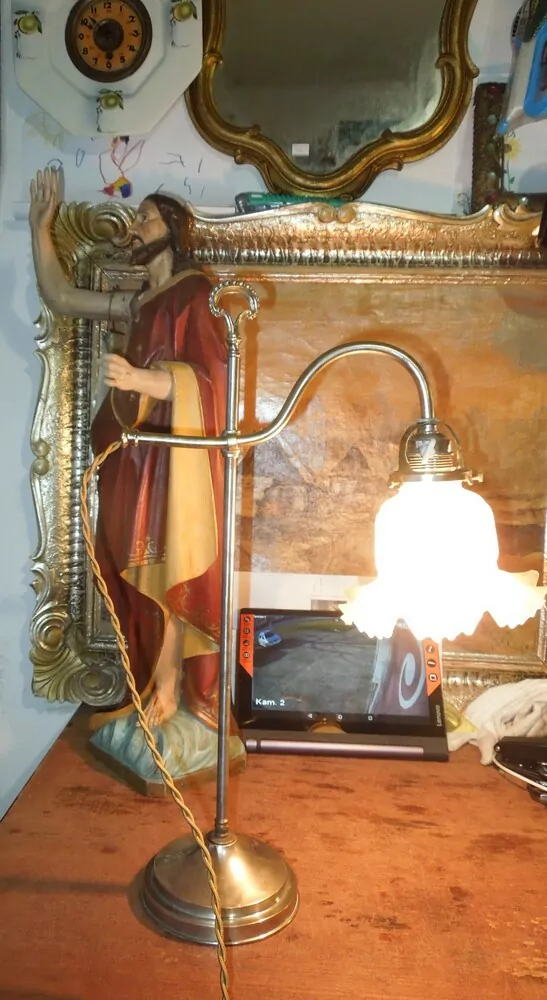 STAROŽITNÁ STOLNÍ LAMPA LAMPIČKA
