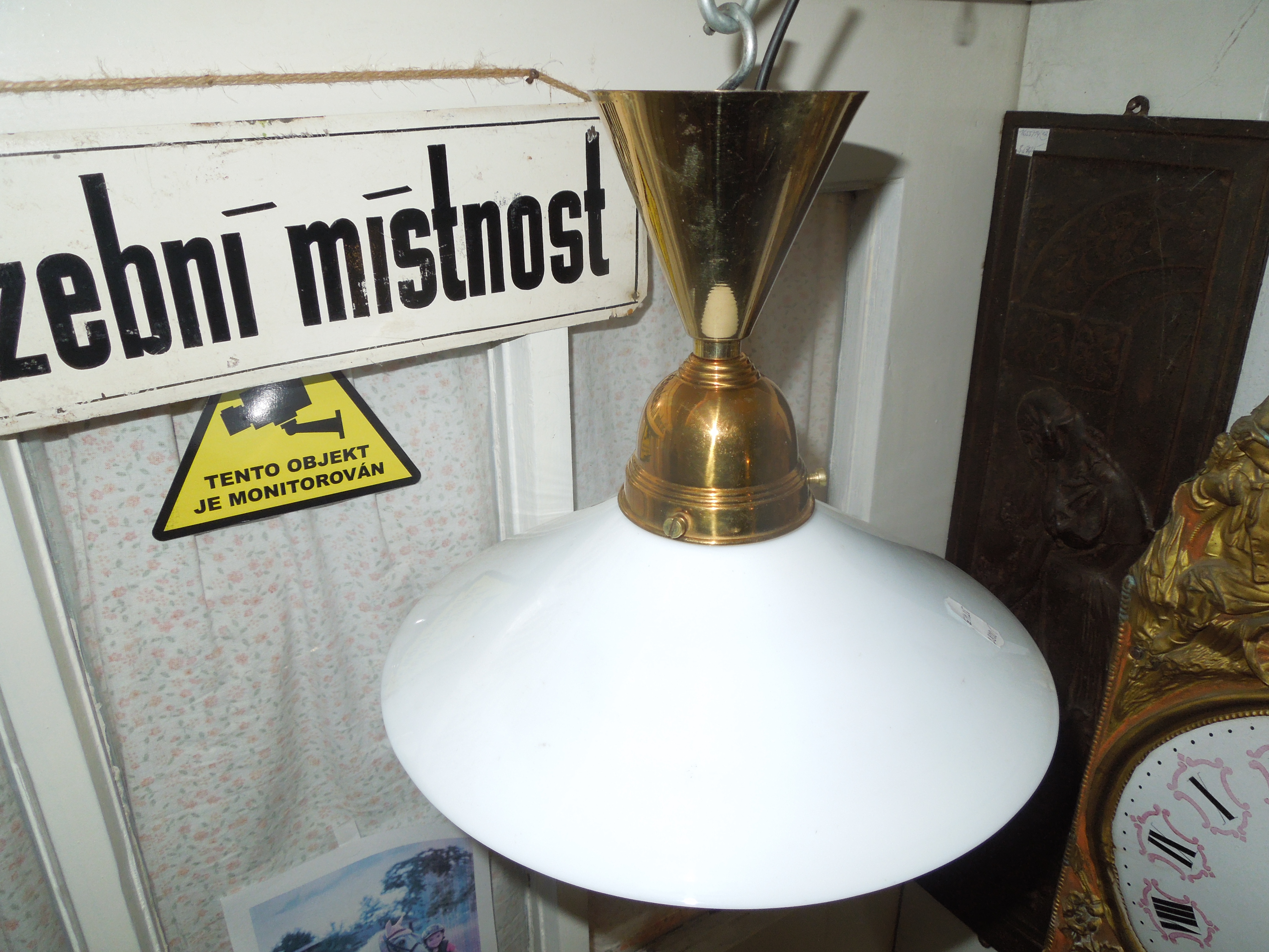 STROPNICE STARÝ LUSTR STÍNÍTKO