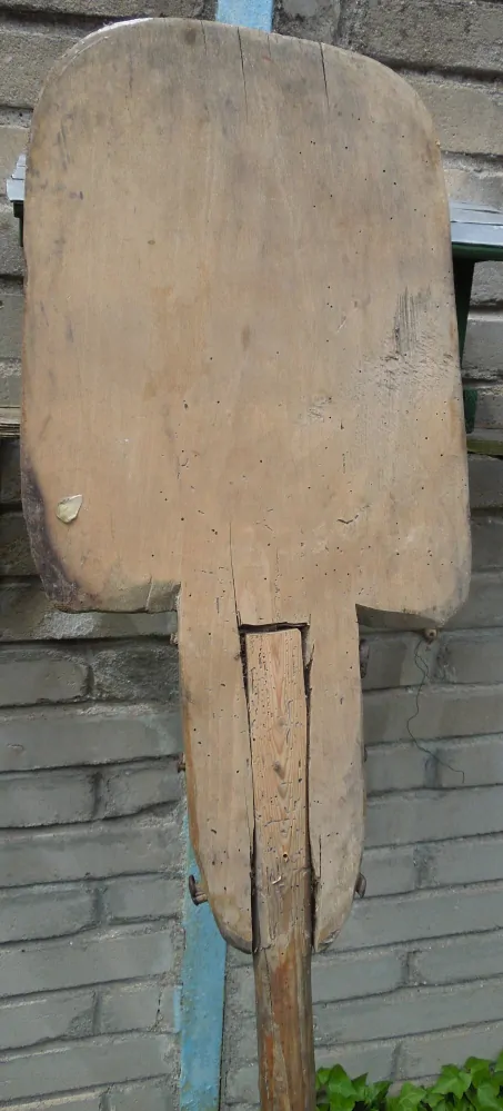 DŘEVĚNÁ LOPATA PEKAŘSKÁ D 161 CM