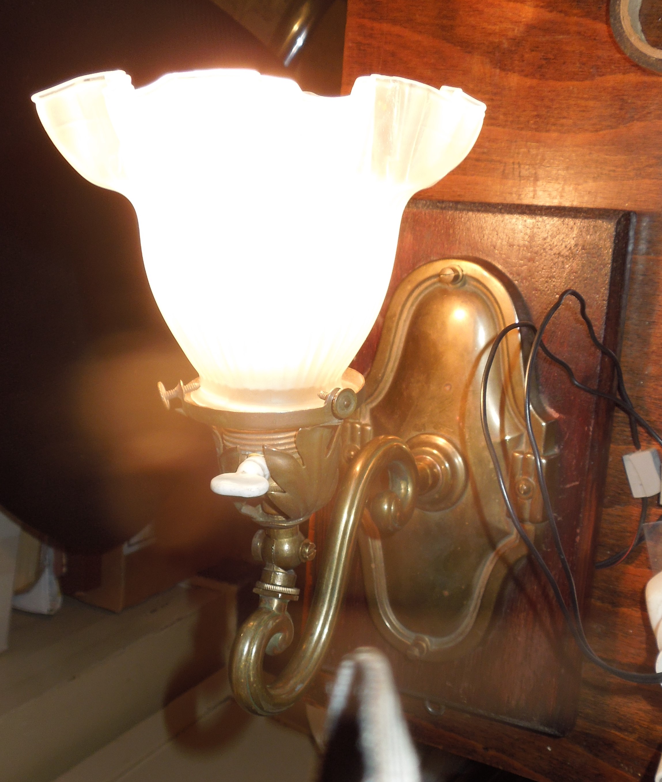 STAROŽITNÁ LAMPIČKA NA STĚNU 1 KS NÁSTĚNNÁ LAMPA
