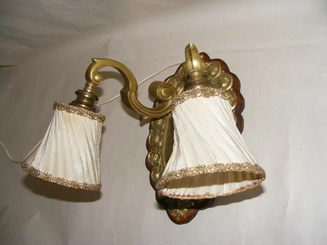 LAMPIČKA NA STĚNU NÁSTĚNNÁ LAMPA