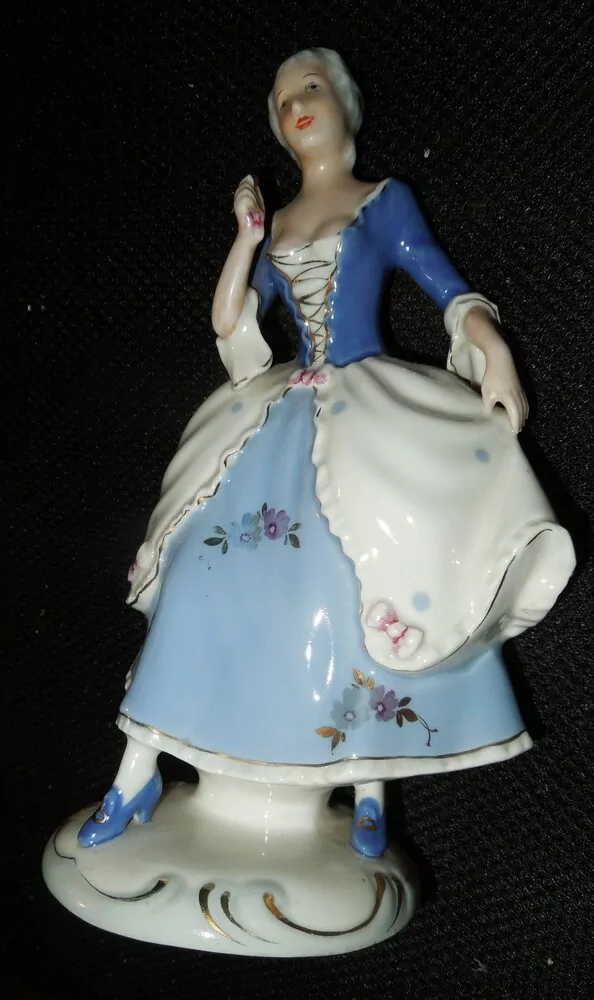 SOCHA ŽENA ROYAL DUX