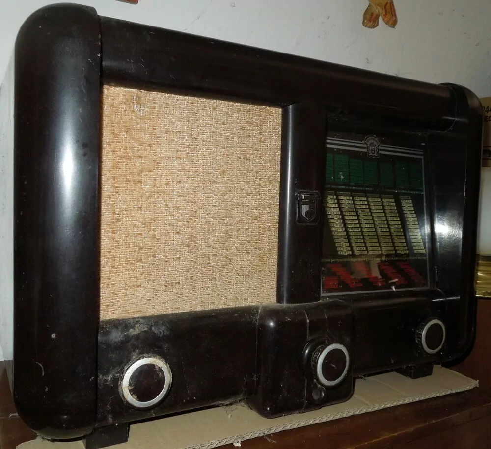RÁDIO TUNGSRAM 151