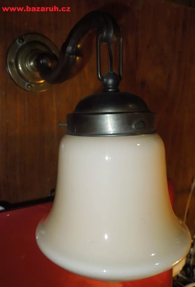LAMPIČKA NA STĚNU 1 KS NÁSTĚNNÁ LAMPA ELEKTRICKÁ 