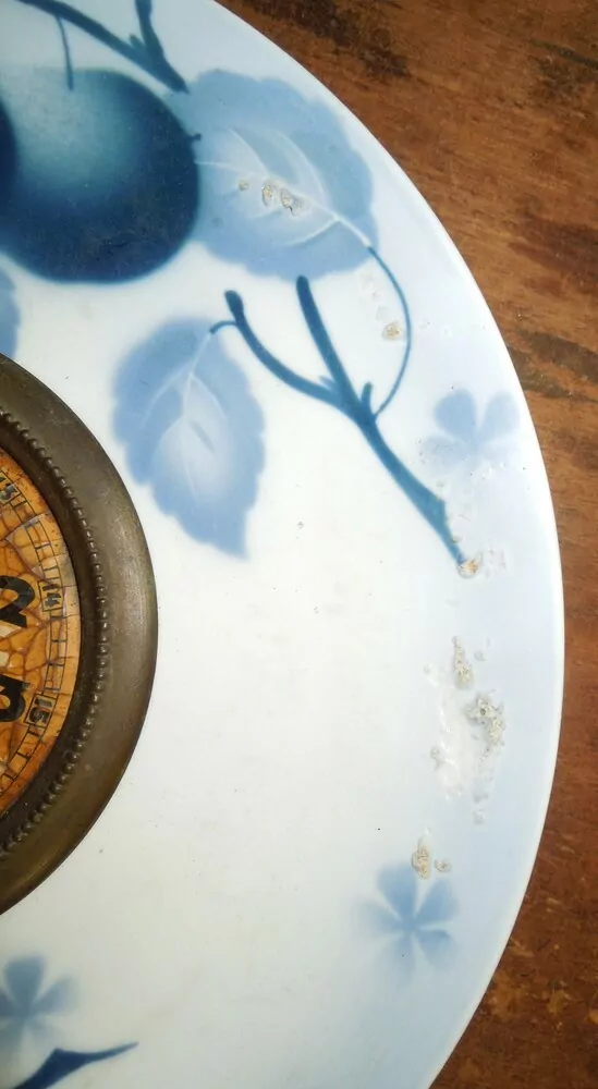 STAROŽITNOST HODINY KUCHYŇSKÉ PORCELÁNKY , PORCELÁNOVÉ NA ZEĎ MODRÉ JABLKA
