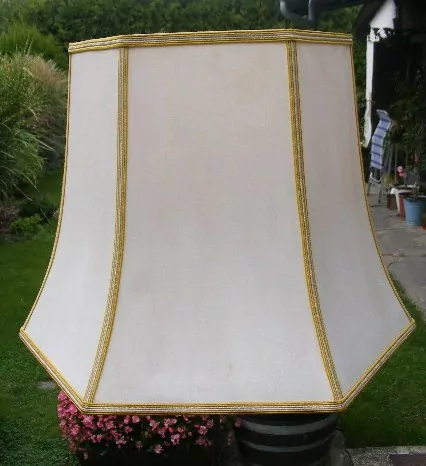 STOJACÍ LAMPA VELKÁ 182 CM