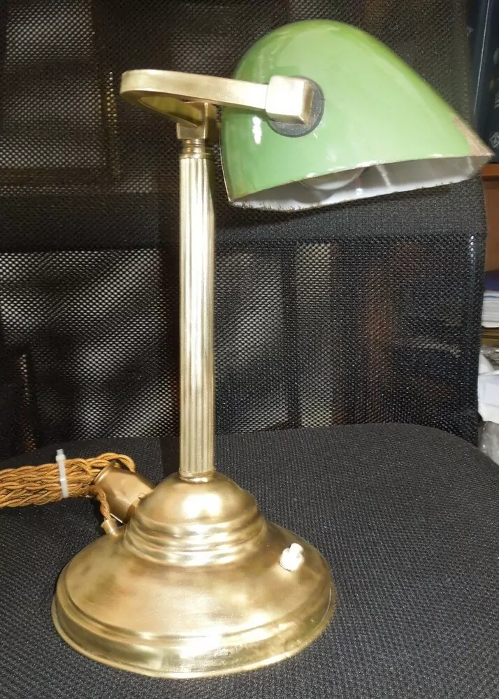 STAROŽITNÁ STOLNÍ LAMPA ELEKTRICKÁ BANKÉŘKA
