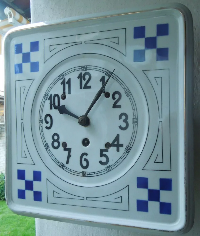 HODINY NÁSTĚNNÉ PORCELÁNOVÉ