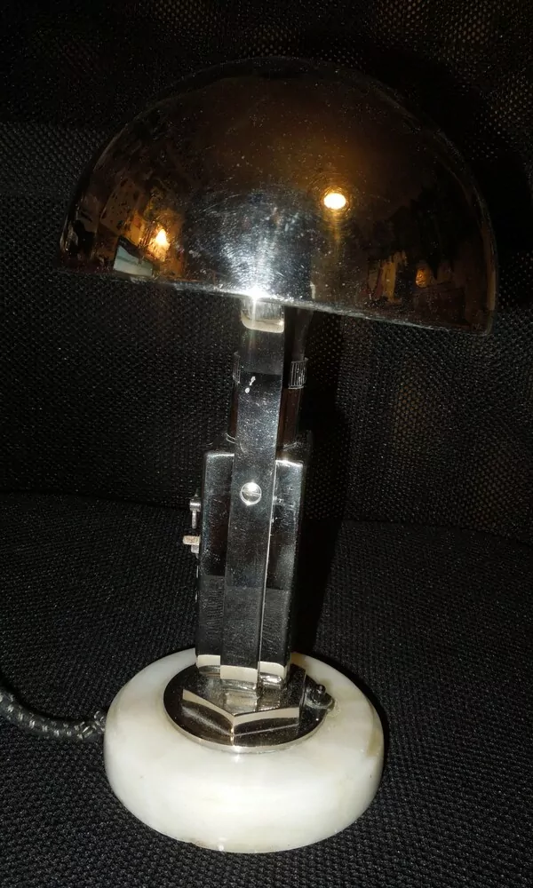 HODINY STOLNÍ KRBOVÉ  V LAMPIČCE S BUDÍKEM ART DECO
