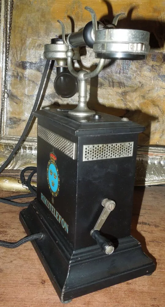STAROŽITNÝ TELEFON PĚKNÁ DEKORACE