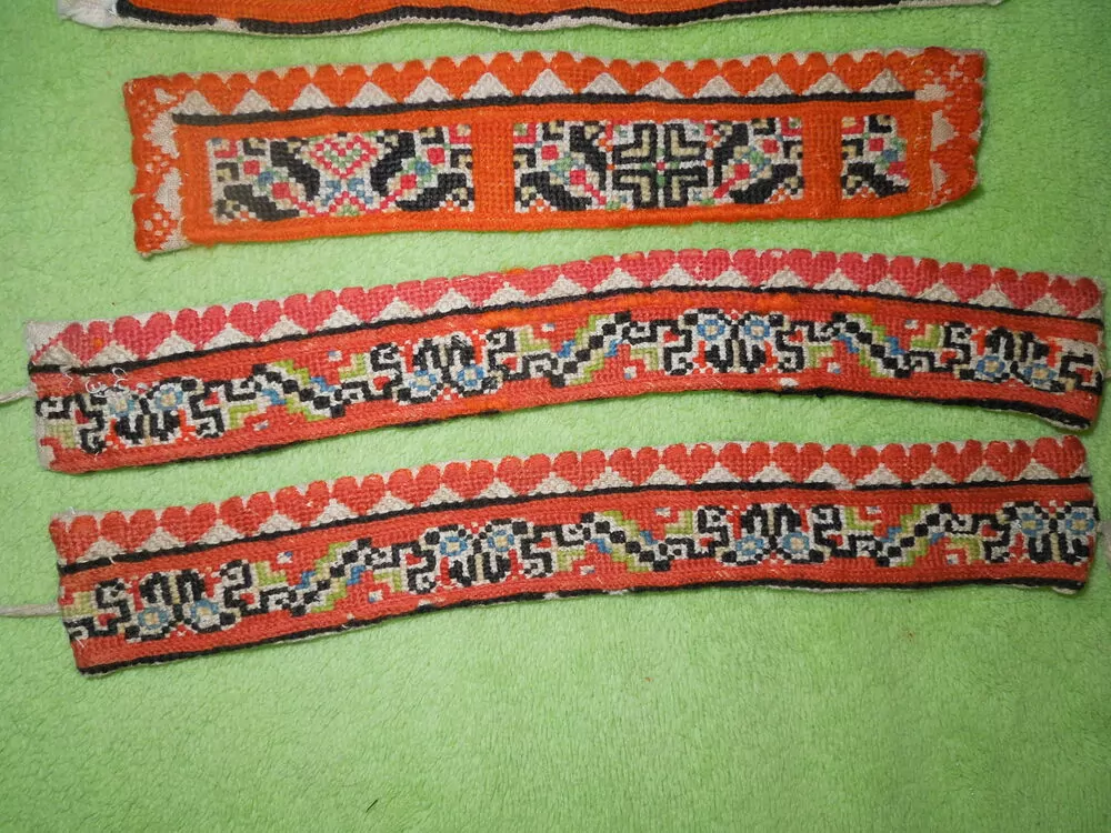 KROJ VYŠÍVÁNÍ KE KROJI DÁMSKÉ OSTROŽSKÉ