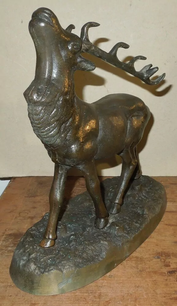 SOCHA BRONZ JELEN