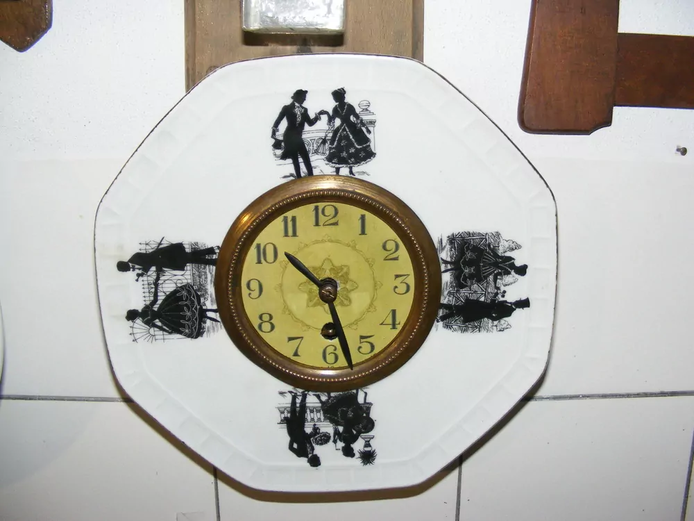 HODINY PORCELÁNOVÉ KUCHYŇSKÉ ROKOKO