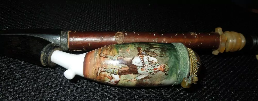 FAJKA DÝMKA STAROŽITNÁ PORCELÁNOVÁ MOTIV MISLIVECKÝ