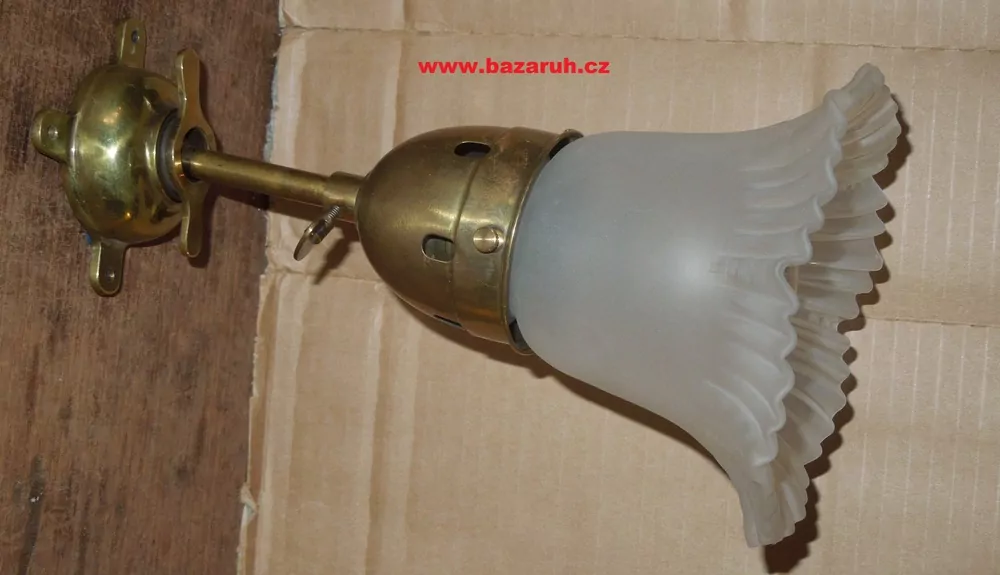 STAROŽITNÁ STOLNÍ, NÁSTĚNNÁ NEBO STRPNÍ  LAMPA S KLOUBEM