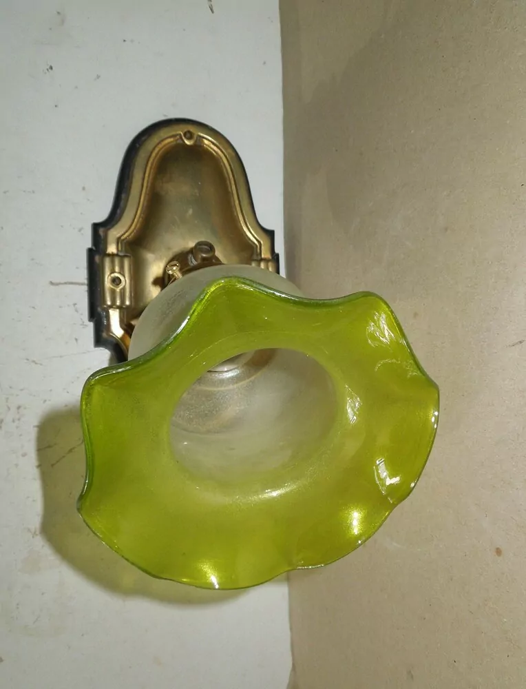 LAMPA NÁSTĚNNÁ LAMPIČKA 