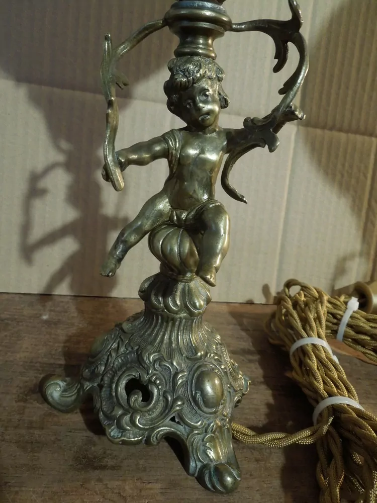 STAROŽITNÁ LAMPA FIGURÁLNÍ LAMPIČKA 2 KS