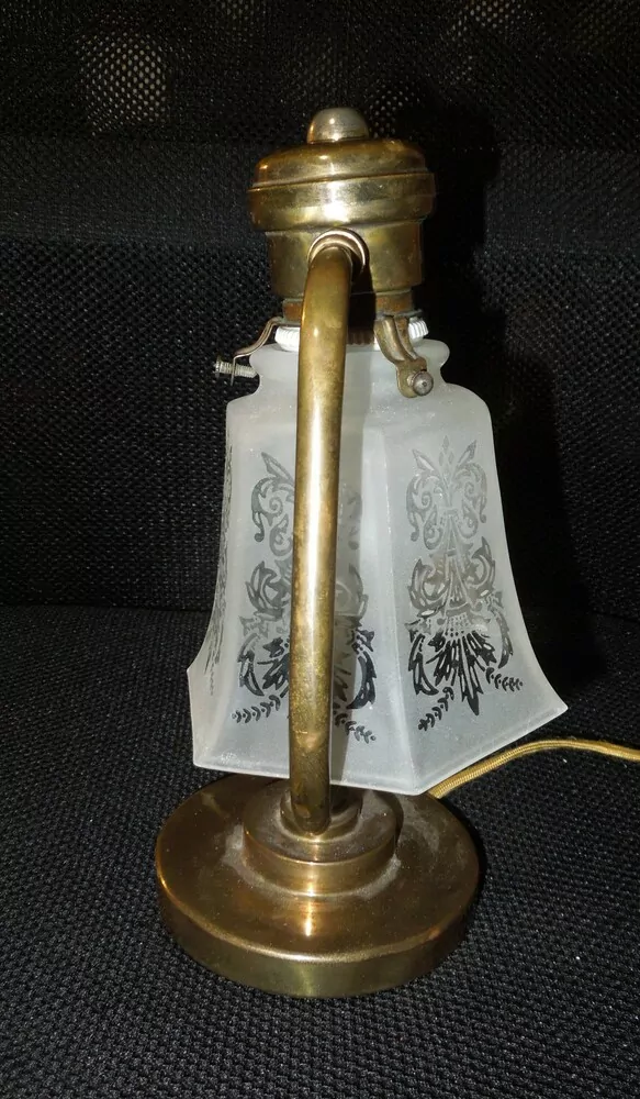 STAROŽITNÁ LAMPIČKA NA STĚNU 1 KS NÁSTĚNNÁ NEBO STOLNÍ LAMPA s vypínačem