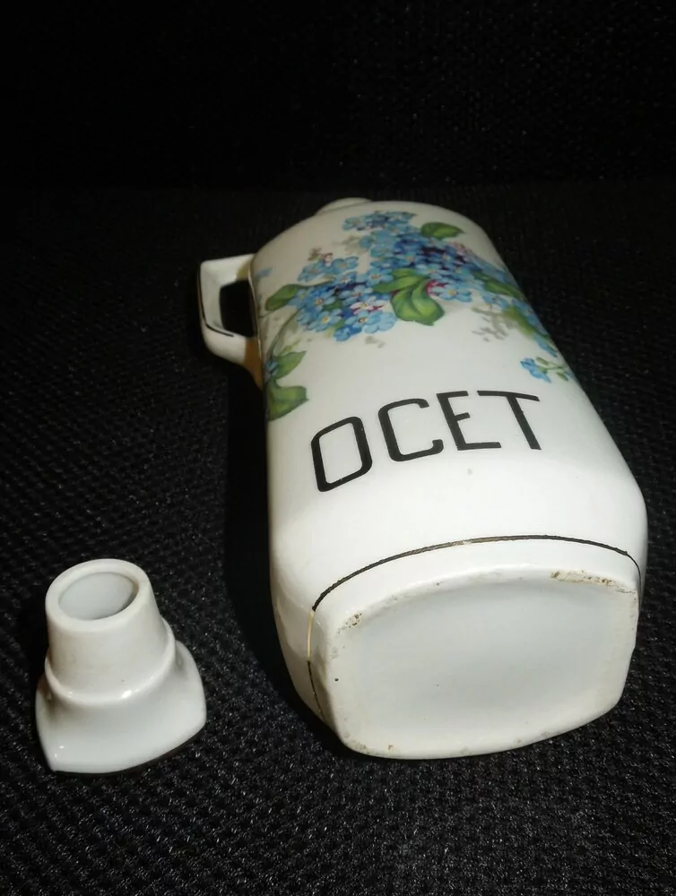 KOŘENKA DOZA POMNĚNKY OCET