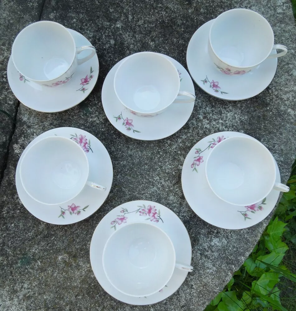 SOUPRAVA PORCELÁNOVÁ S KYTIČKAMI