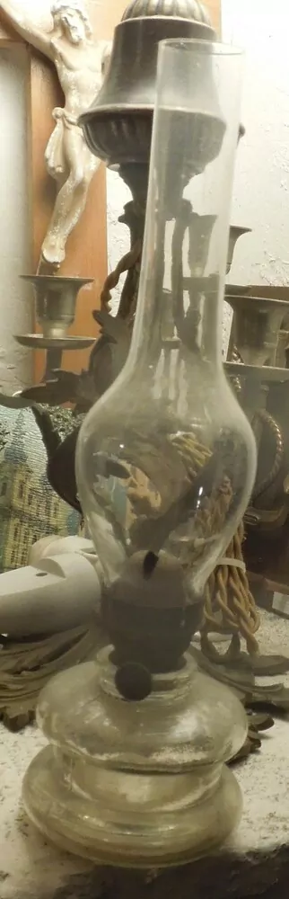 STAROŽITNÁ PETROLEJOVÁ LAMPA