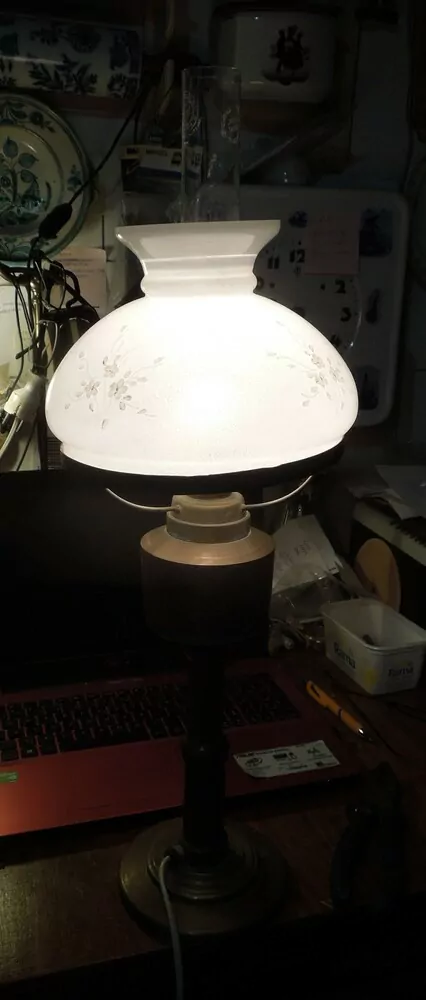  STOLNÍ LAMPA ELEKTRICKÁ