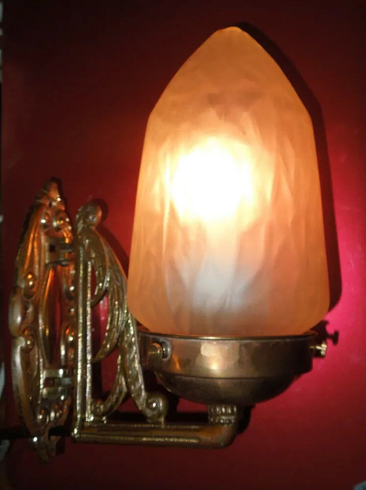 LAMPIČKA NA STĚNU  1KS NÁSTĚNNÁ LAMPA